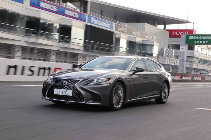 Lexus 十年磨一劍，LS500h 富士賽道見真章