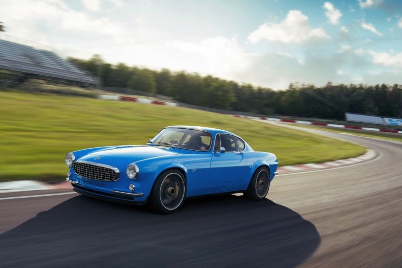 Volvo推出復刻改良版P1800 Cyan 提供賽道與街道兼具的適用性