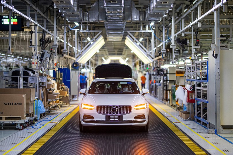 展現 2040 碳中和決心，VOLVO 與瑞典 SSAB 鋼鐵製作商合作！